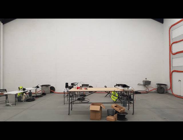 275M² FACTORY RENTED IN SAXENBURG PARK 1